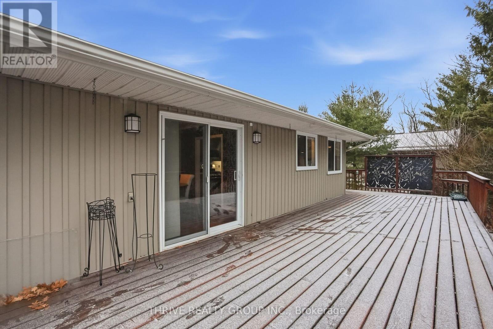 9650 Joanne Avenue, Lambton Shores, Ontario  N0M 1T0 - Photo 40 - X12916156