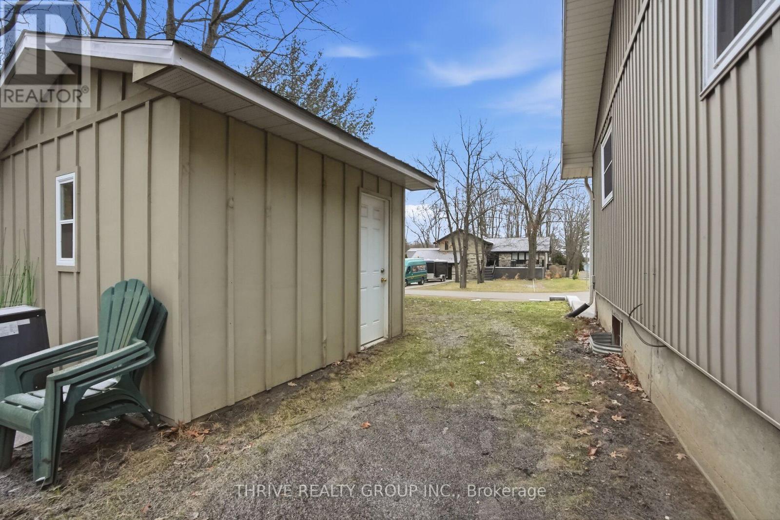 9650 Joanne Avenue, Lambton Shores, Ontario  N0M 1T0 - Photo 44 - X12916156