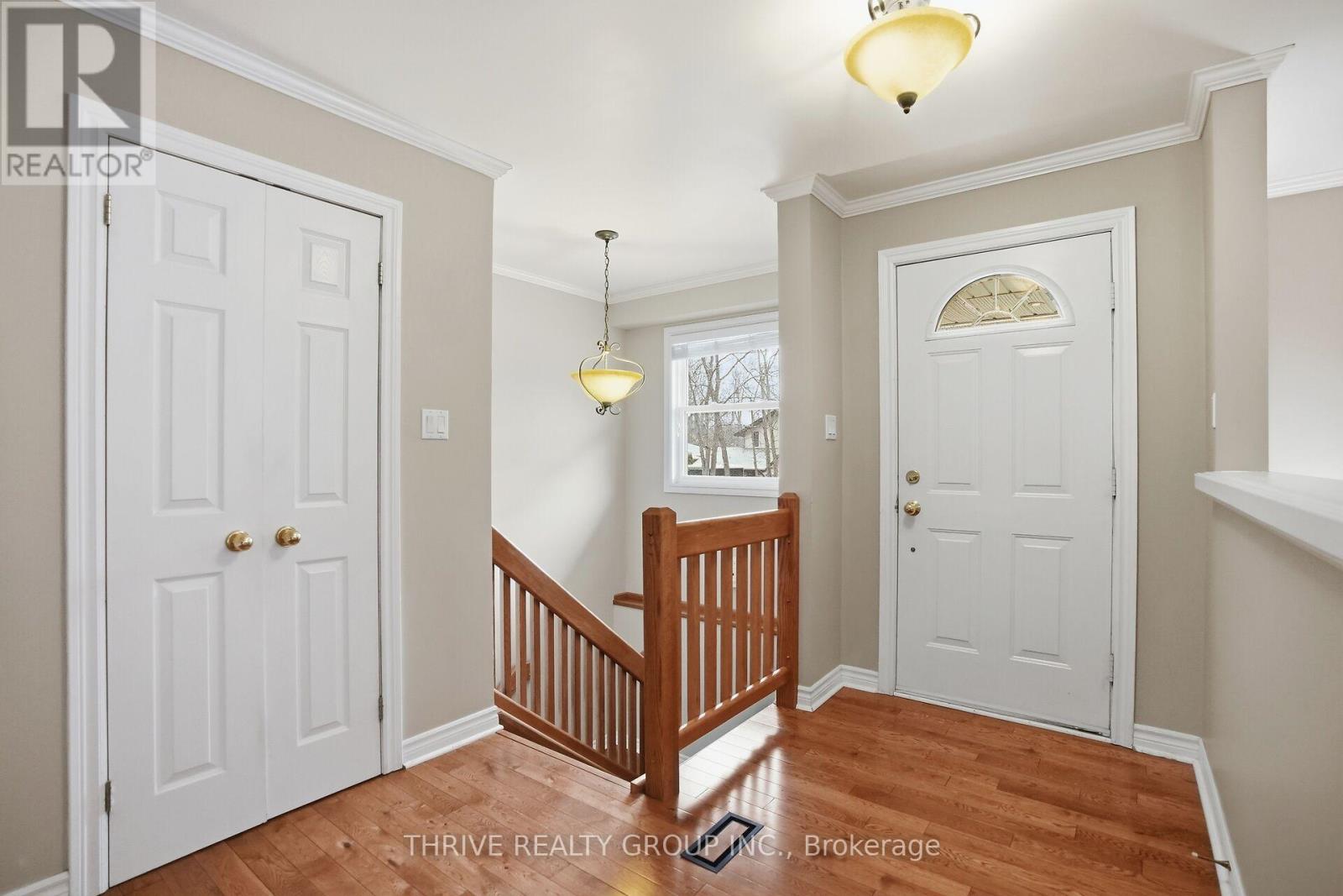 9650 Joanne Avenue, Lambton Shores, Ontario  N0M 1T0 - Photo 6 - X12916156