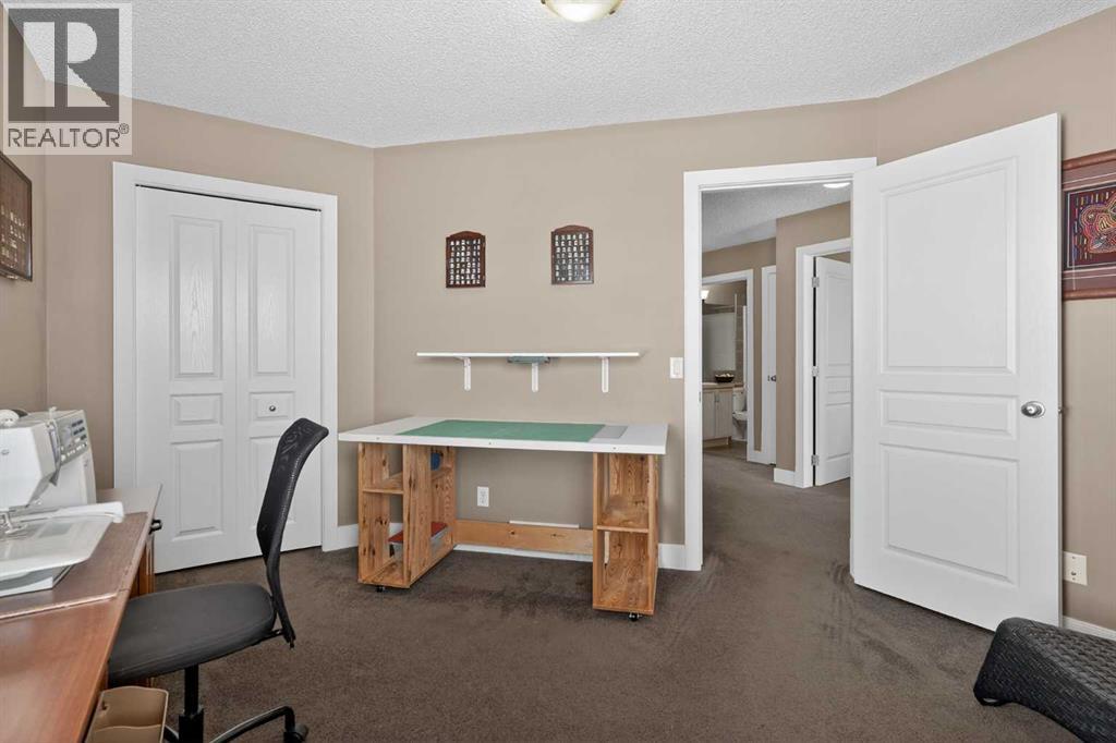 228 Westmount Crescent, Okotoks, Alberta  T1S 2J2 - Photo 37 - A2291911