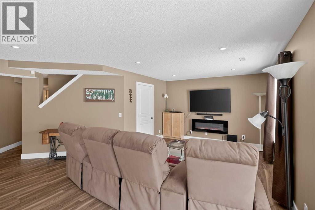 228 Westmount Crescent, Okotoks, Alberta  T1S 2J2 - Photo 41 - A2291911