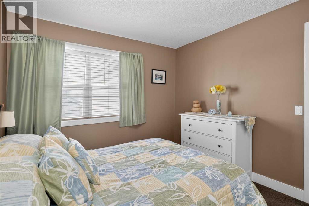 228 Westmount Crescent, Okotoks, Alberta  T1S 2J2 - Photo 35 - A2291911