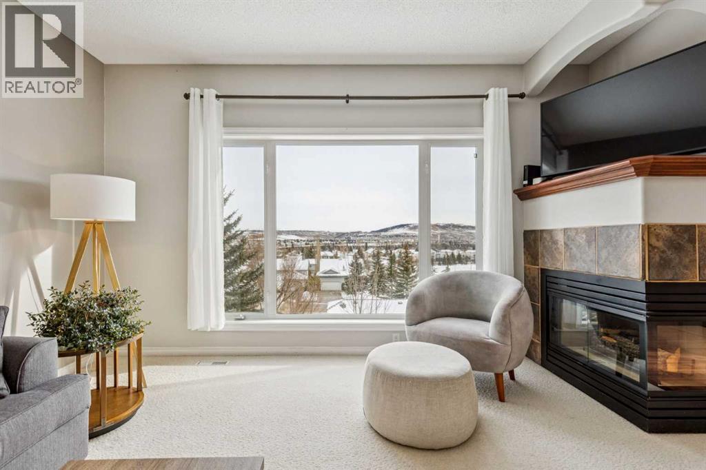 56 Bow Ridge Drive, Cochrane, Alberta  T4C 1V5 - Photo 11 - A2294034