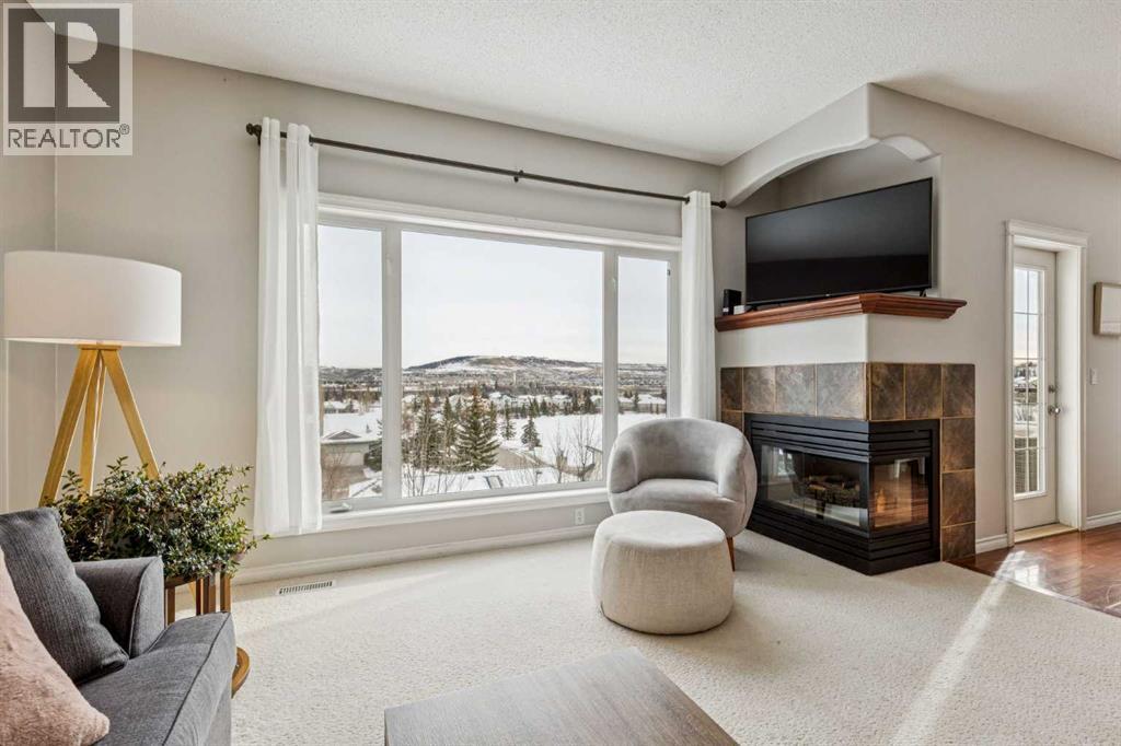 56 Bow Ridge Drive, Cochrane, Alberta  T4C 1V5 - Photo 10 - A2294034