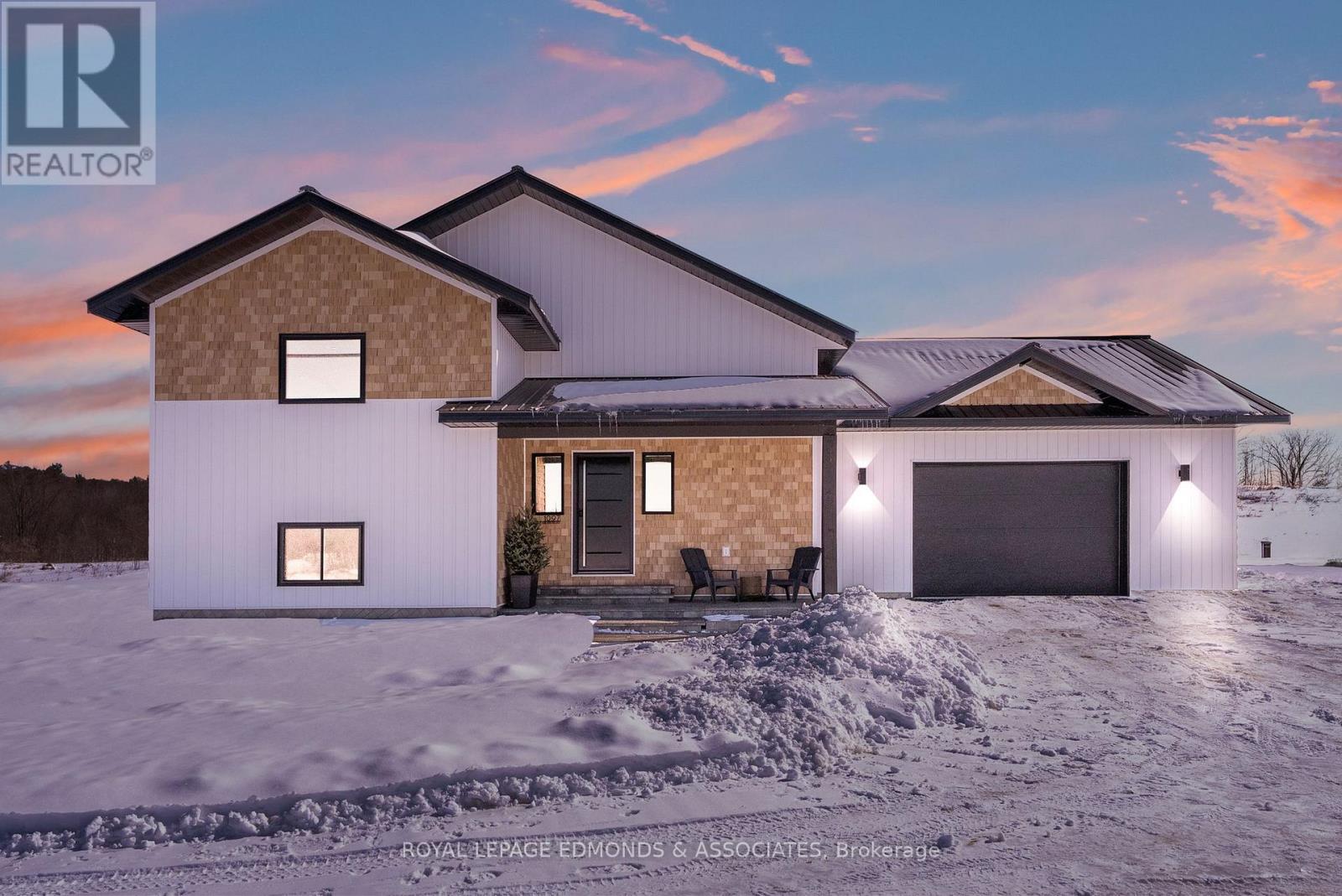 1097 Sutherland Road, Whitewater Region, Ontario  K8A 6W3 - Photo 2 - X12916056