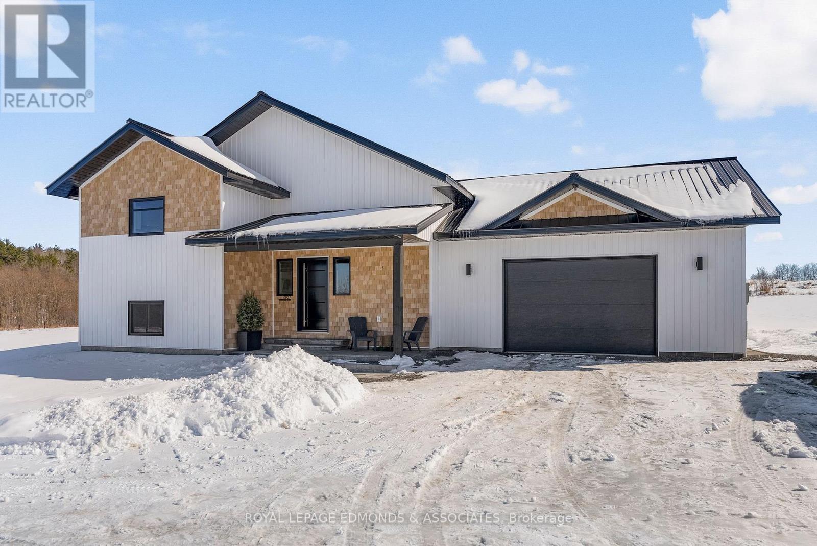 1097 Sutherland Road, Whitewater Region, Ontario  K8A 6W3 - Photo 4 - X12916056