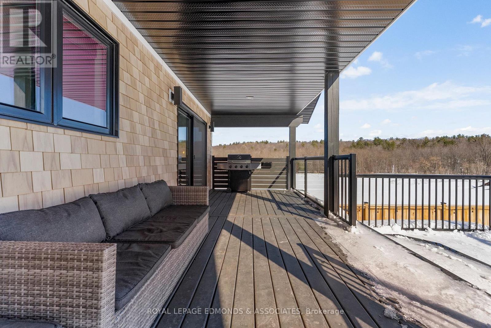 1097 Sutherland Road, Whitewater Region, Ontario  K8A 6W3 - Photo 40 - X12916056