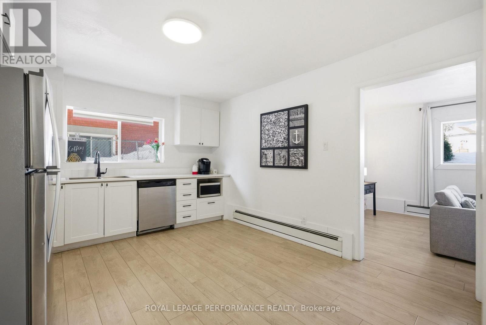 176 Dagmar Avenue, Ottawa, Ontario  K1L 5T2 - Photo 27 - X12916094