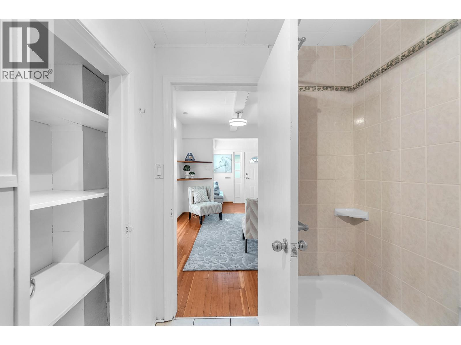 2223 E 8th Avenue, Vancouver, British Columbia  V6B 1A8 - Photo 13 - R3103008