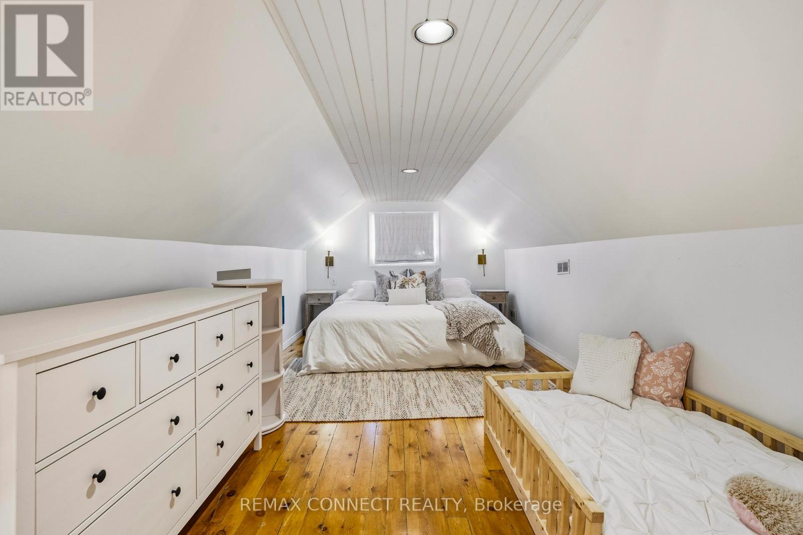 60 Woodbury Road, Toronto, Ontario  M8W 1X7 - Photo 24 - W12812774