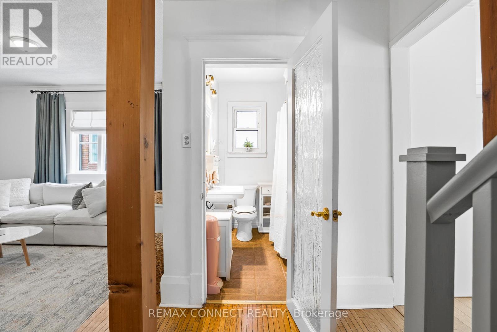 60 Woodbury Road, Toronto, Ontario  M8W 1X7 - Photo 21 - W12812774