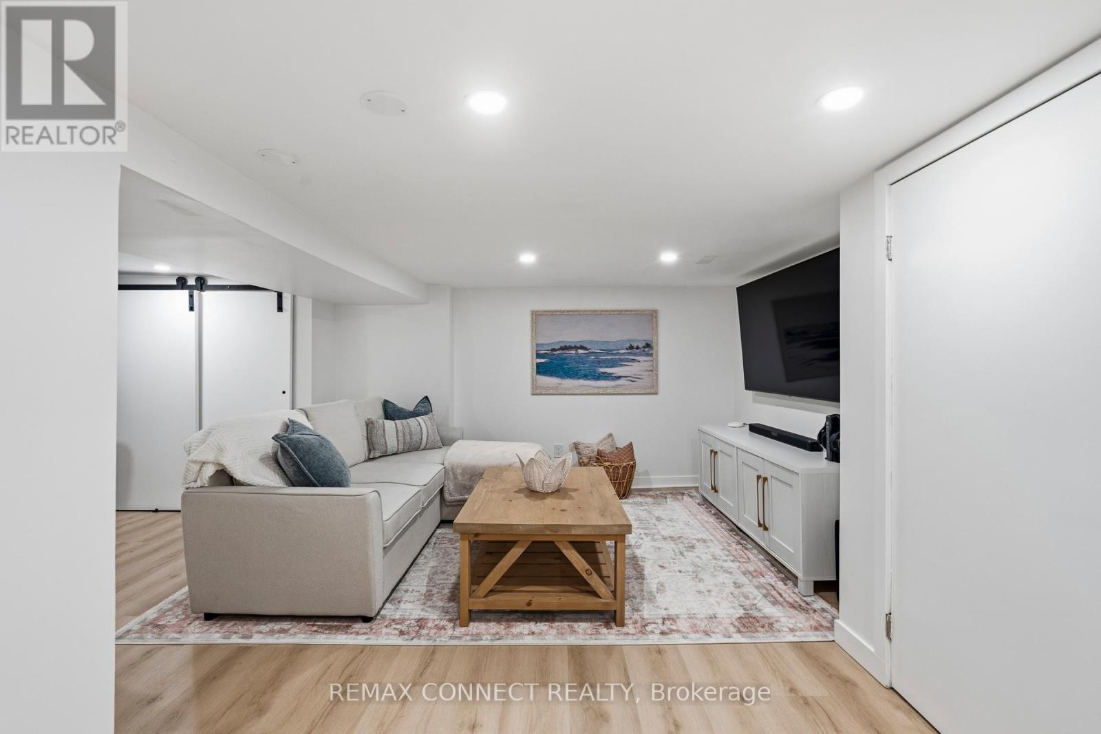 60 Woodbury Road, Toronto, Ontario  M8W 1X7 - Photo 29 - W12812774