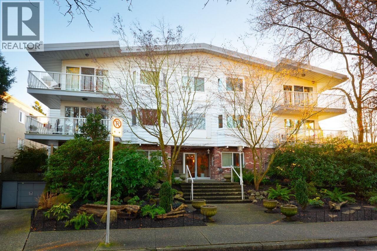 203 1696 W 10th Avenue, Vancouver, British Columbia  V6J 2A1 - Photo 2 - R3102996