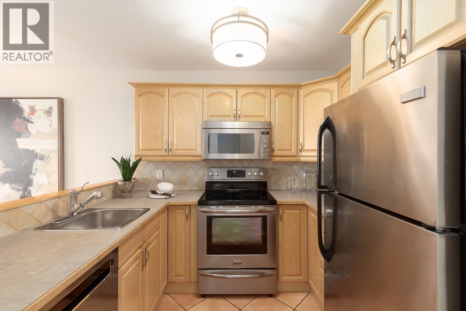 203 876 W 14th Avenue, Vancouver, British Columbia  V5Z 1R1 - Photo 6 - R3102997