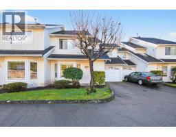 <div class="price">$689,900</div> 67 11588 232 Street, Maple Ridge<br><div style="margin-bottom:8px;"><small>Royal LePage Elite West</small></div><div class='bed_bath'>4 Bed | 2 Bath</div>
