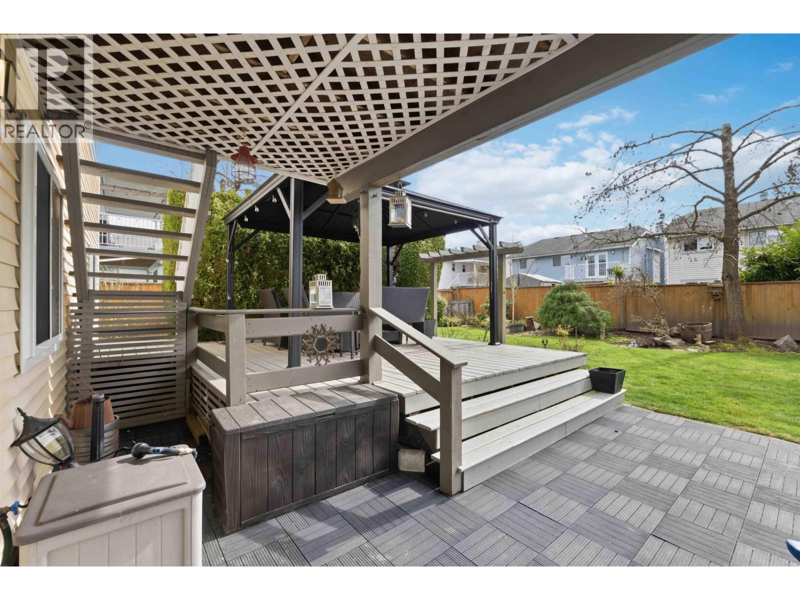 20402 Walnut Crescent, Maple Ridge, British Columbia  V2X 9M9 - Photo 35 - R3103003