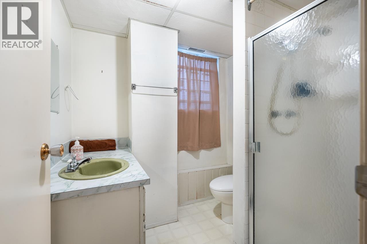 1632 Como Lake Avenue, Coquitlam, British Columbia  V3J 3P6 - Photo 28 - R3103026