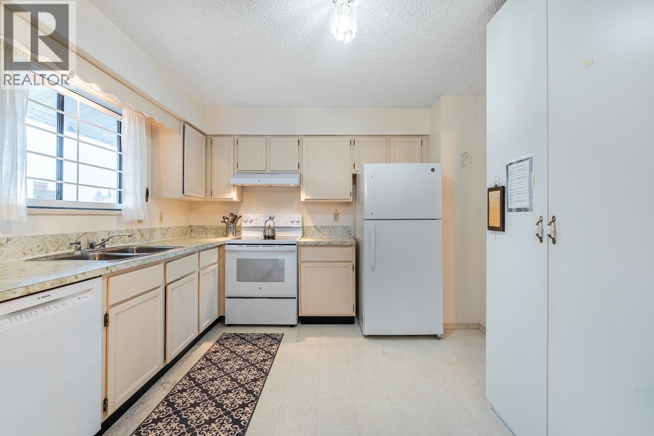 1632 Como Lake Avenue, Coquitlam, British Columbia  V3J 3P6 - Photo 8 - R3103026