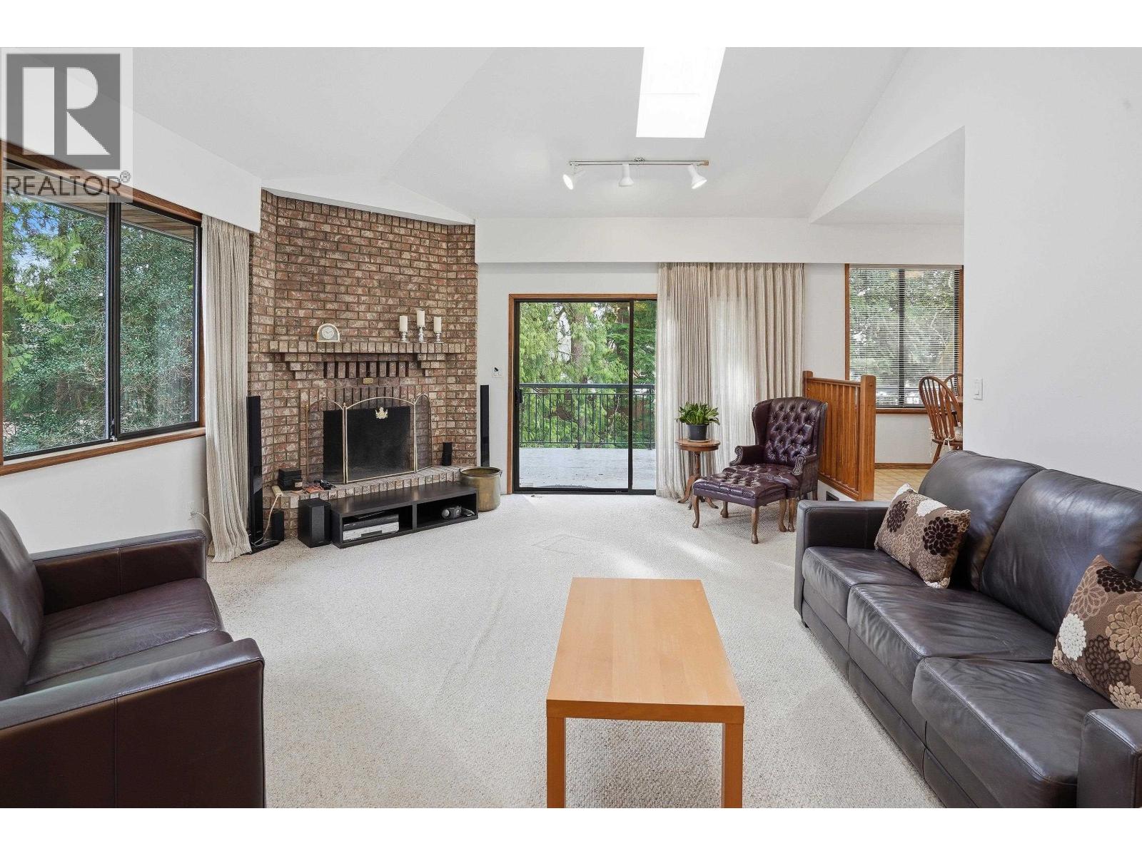 2030 Jordan Drive, Burnaby, British Columbia  V5B 4E8 - Photo 29 - R3103041