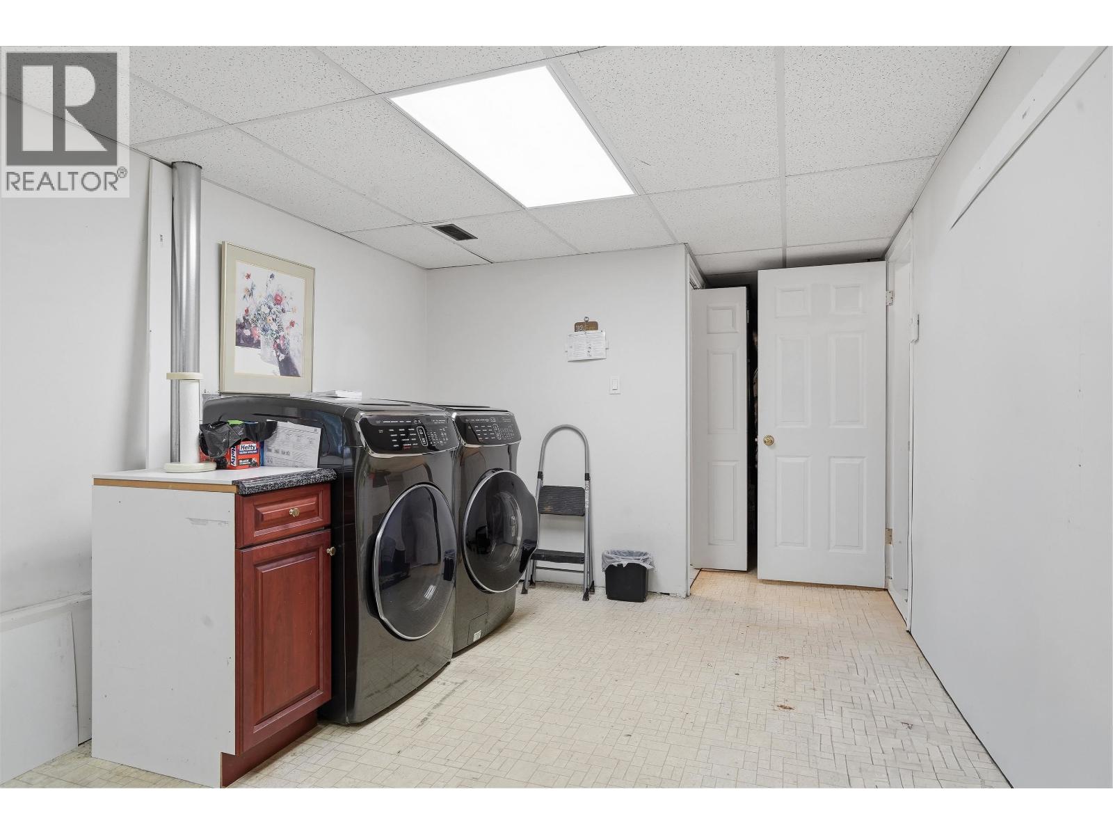 2030 Jordan Drive, Burnaby, British Columbia  V5B 4E8 - Photo 30 - R3103041