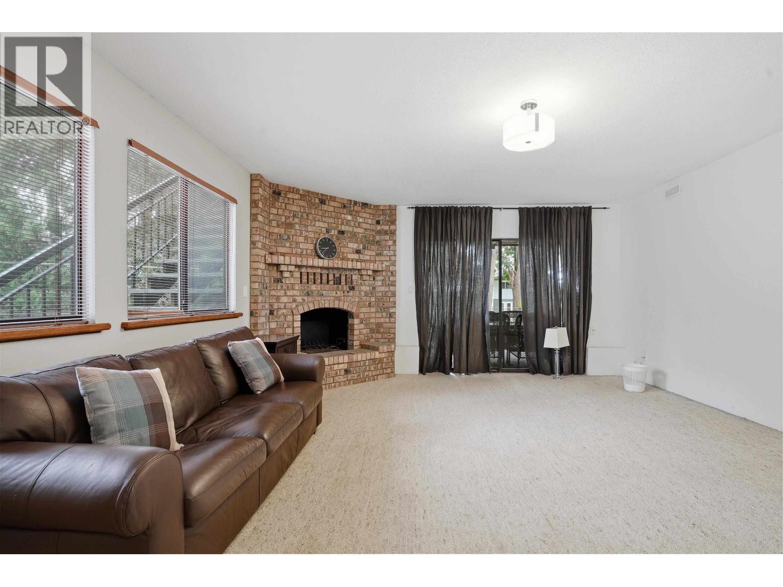 2030 Jordan Drive, Burnaby, British Columbia  V5B 4E8 - Photo 6 - R3103041