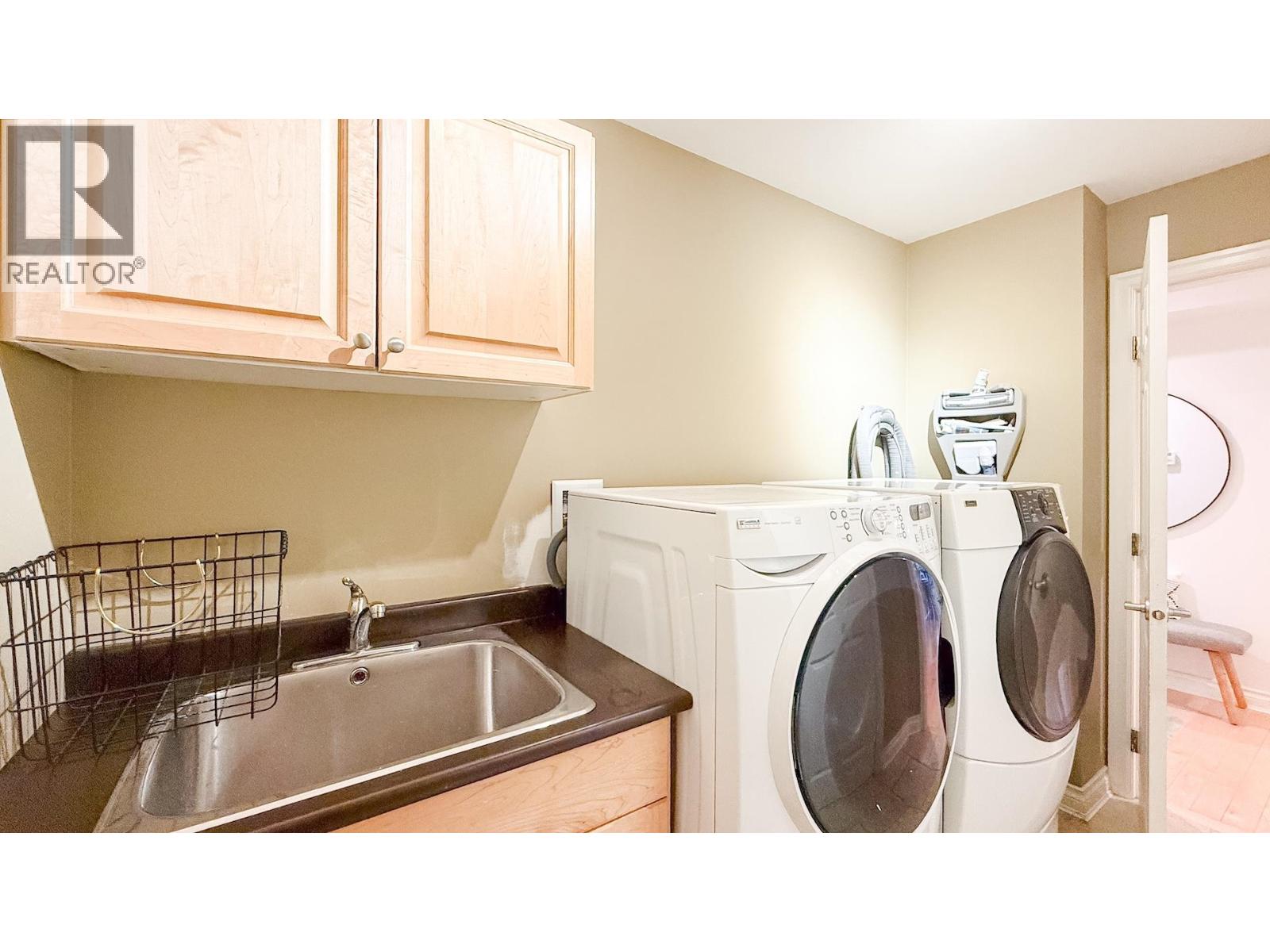 2606 Sandstone Court, Coquitlam, British Columbia  V3E 2T9 - Photo 18 - R3103046