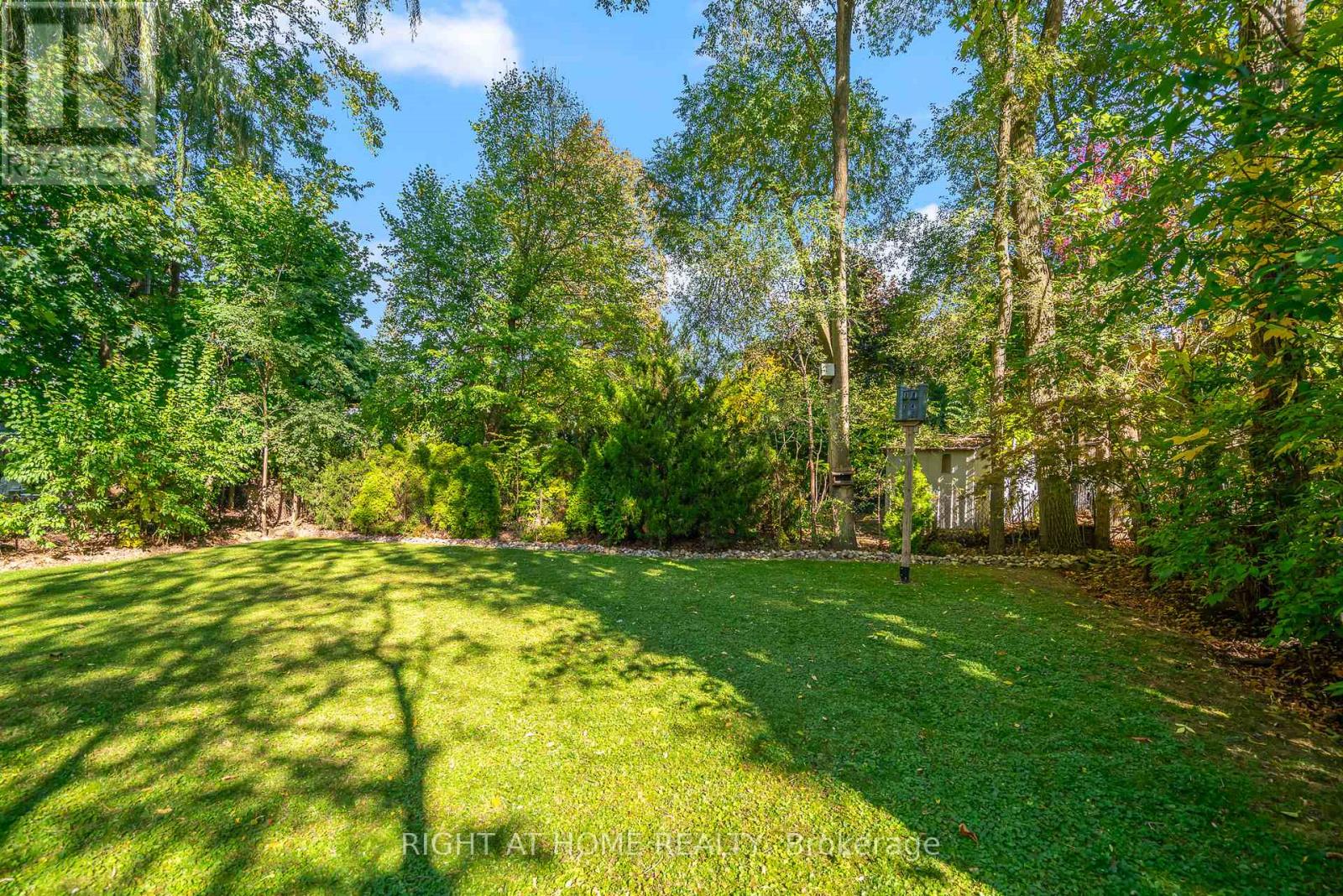 225 Anne Street, Niagara-On-The-Lake, Ontario  L0S 1J0 - Photo 33 - X12775680