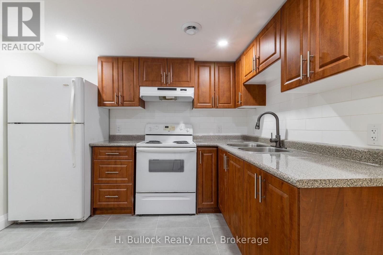 3336 Kodiak Street, Ottawa, Ontario  K1V 7S8 - Photo 12 - X12915952