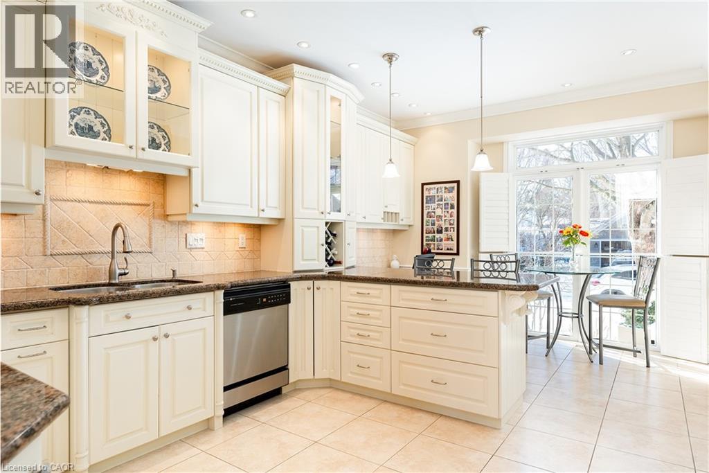 23 Chisholm Street, Oakville, Ontario  L6K 3W2 - Photo 9 - 40814538