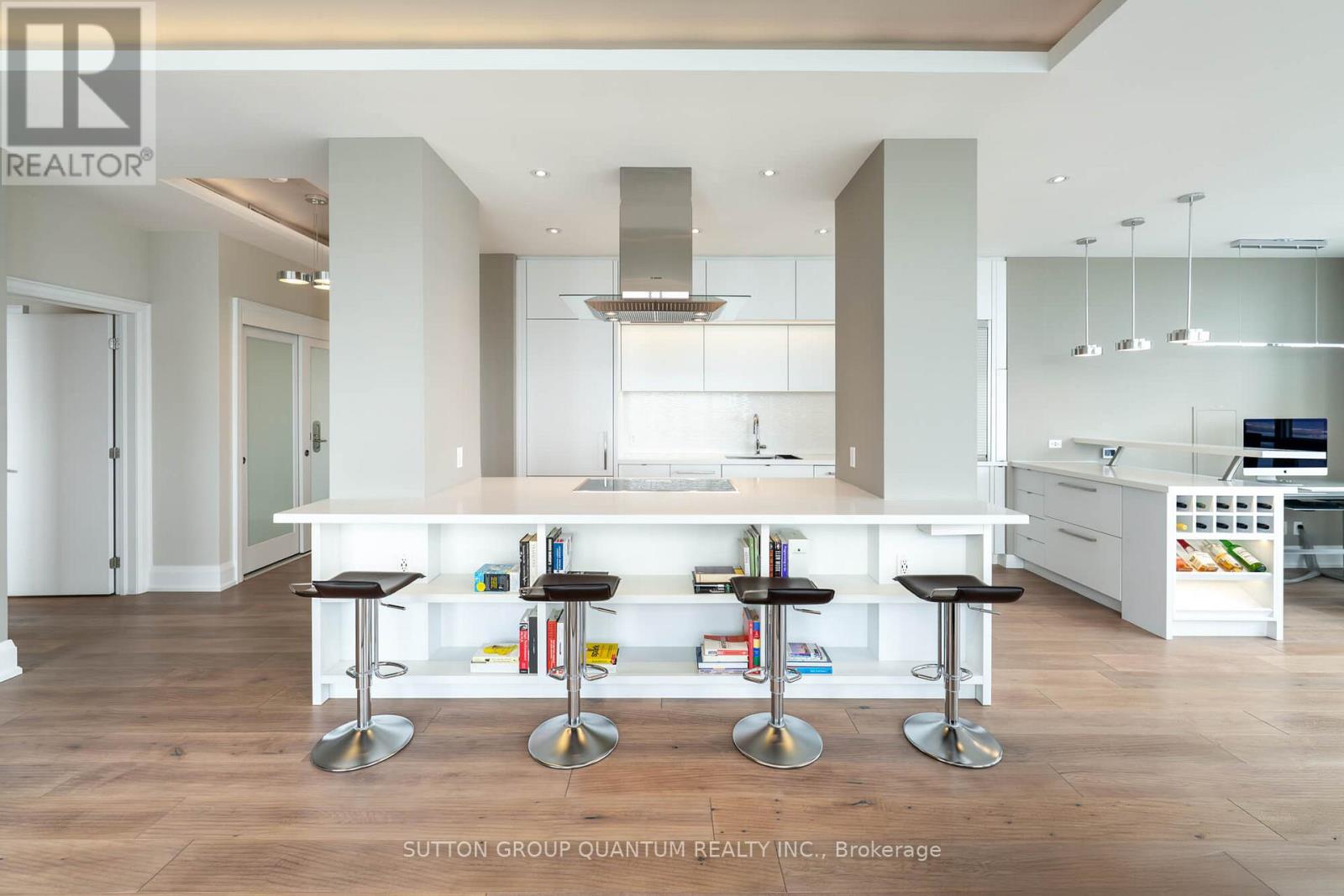 Sph5304 - 65 Bremner Boulevard, Toronto, Ontario  M5J 0A7 - Photo 5 - C12916058