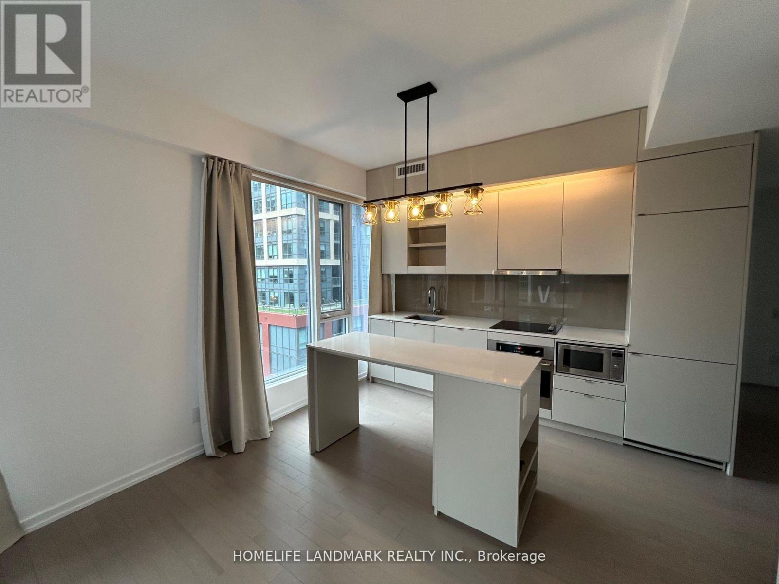 812 - 101 Peter Street, Toronto, Ontario  M5V 0G6 - Photo 4 - C12916064