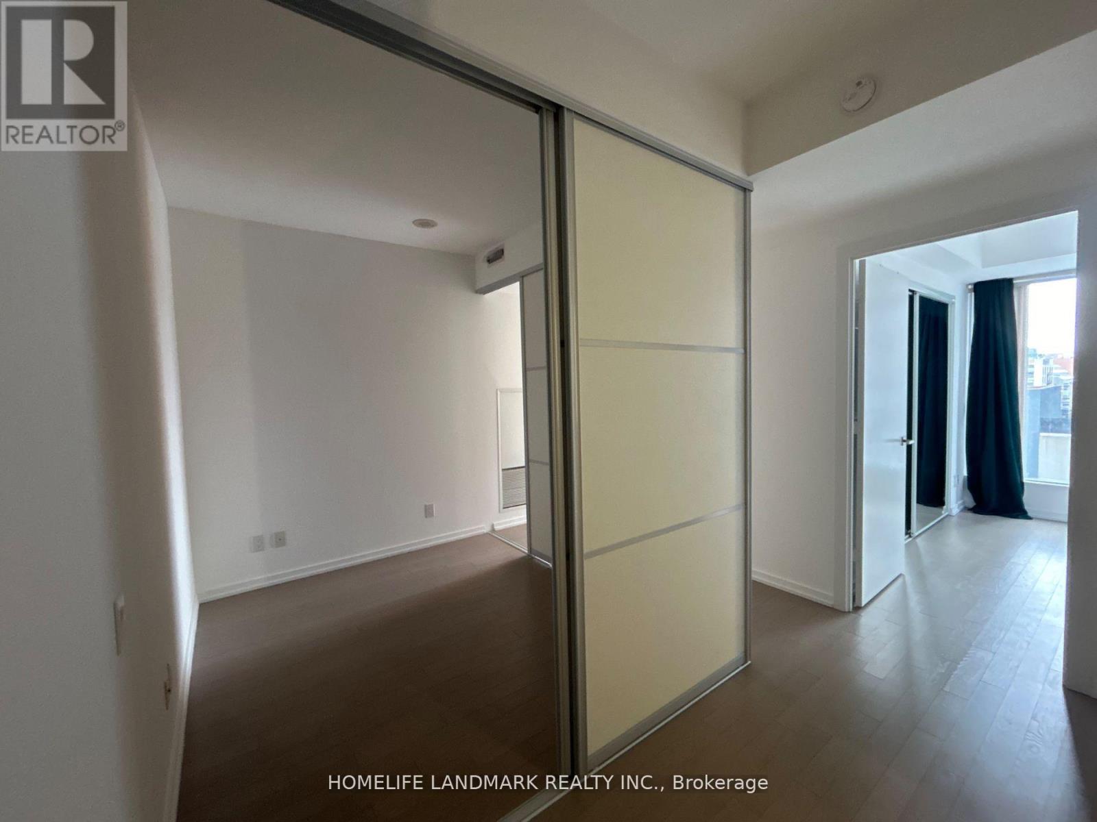 812 - 101 Peter Street, Toronto, Ontario  M5V 0G6 - Photo 9 - C12916064