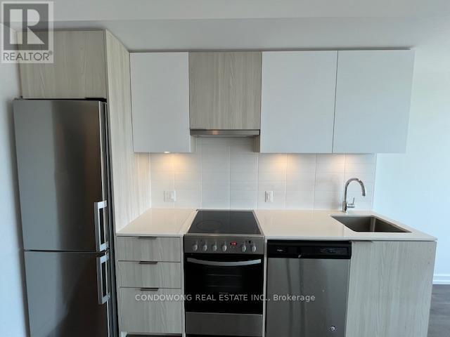 1401 - 203 College Street, Toronto, Ontario  M5T 0C8 - Photo 2 - C12916098