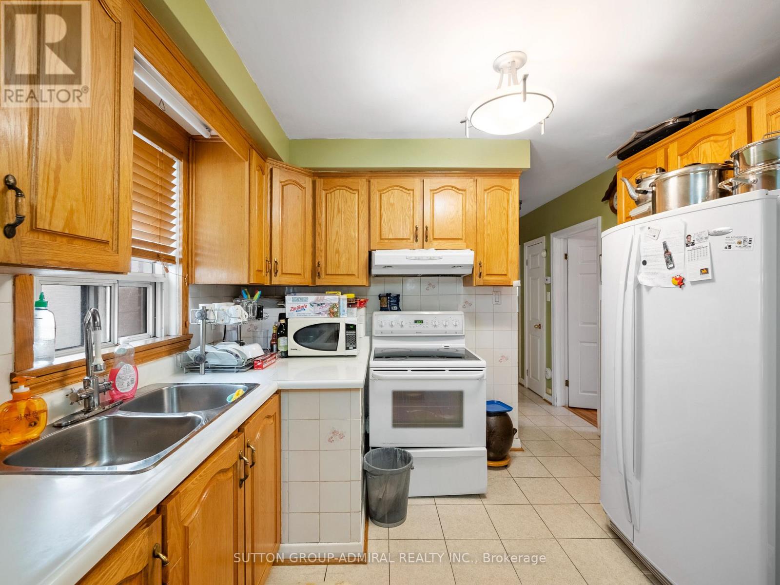 45 Northwood Drive, Toronto, Ontario  M2M 2J9 - Photo 12 - C12916116