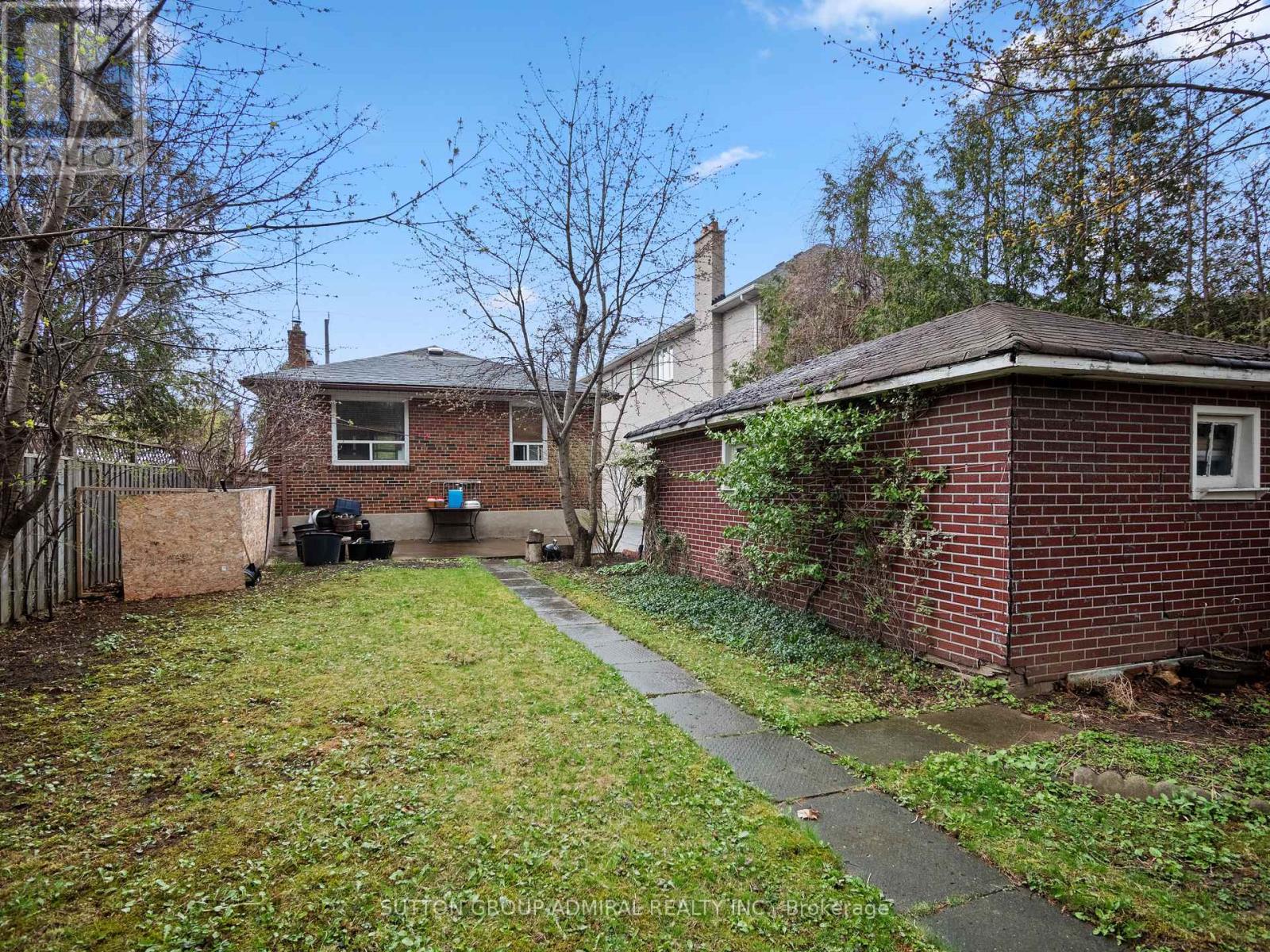 45 Northwood Drive, Toronto, Ontario  M2M 2J9 - Photo 23 - C12916116