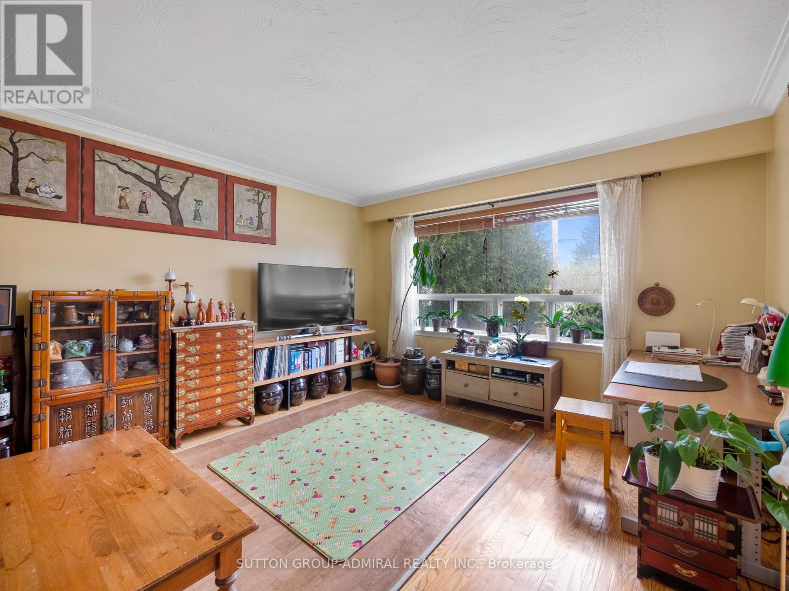 45 Northwood Drive, Toronto, Ontario  M2M 2J9 - Photo 5 - C12916116