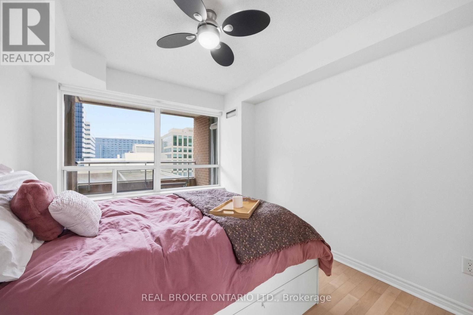 636 - 250 Wellington Street W, Toronto, Ontario  M5V 3P6 - Photo 10 - C12916122