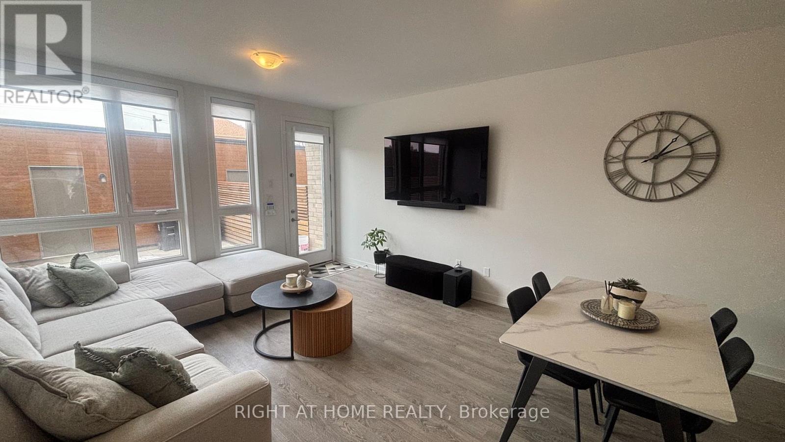 110 Green Gardens Boulevard, Toronto, Ontario  M6A 0E5 - Photo 13 - C12916192