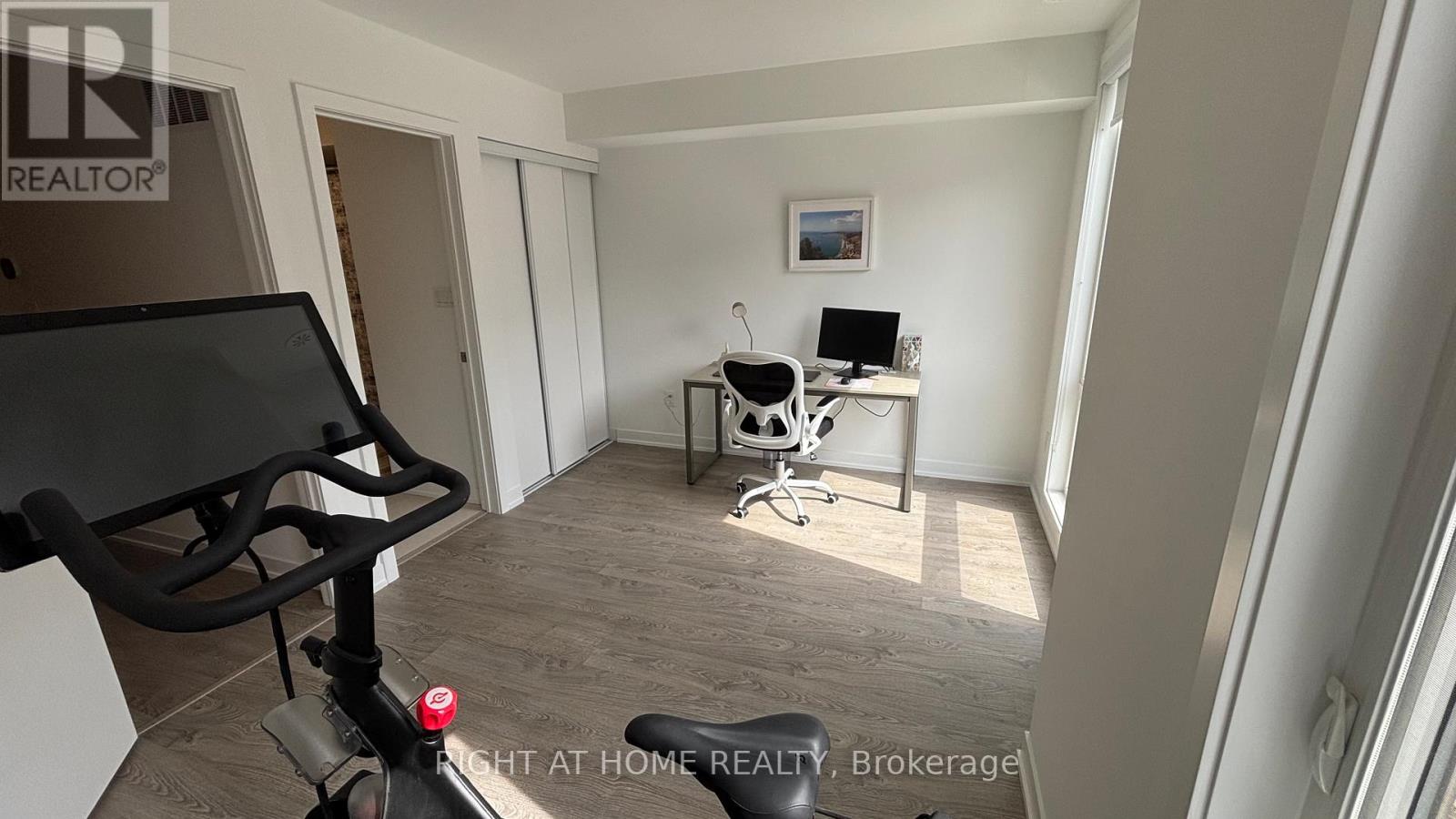 110 Green Gardens Boulevard, Toronto, Ontario  M6A 0E5 - Photo 18 - C12916192