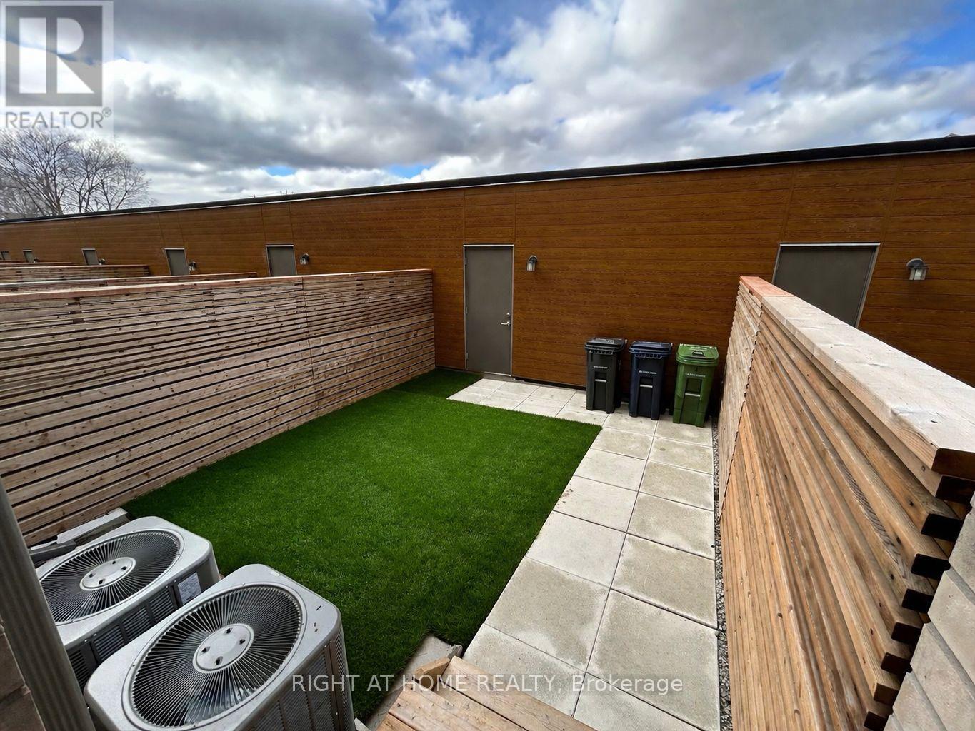 110 Green Gardens Boulevard, Toronto, Ontario  M6A 0E5 - Photo 38 - C12916192