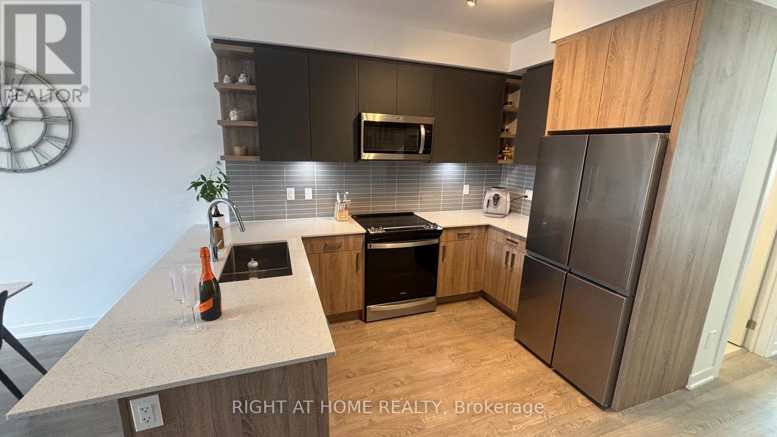 110 Green Gardens Boulevard, Toronto, Ontario  M6A 0E5 - Photo 9 - C12916192