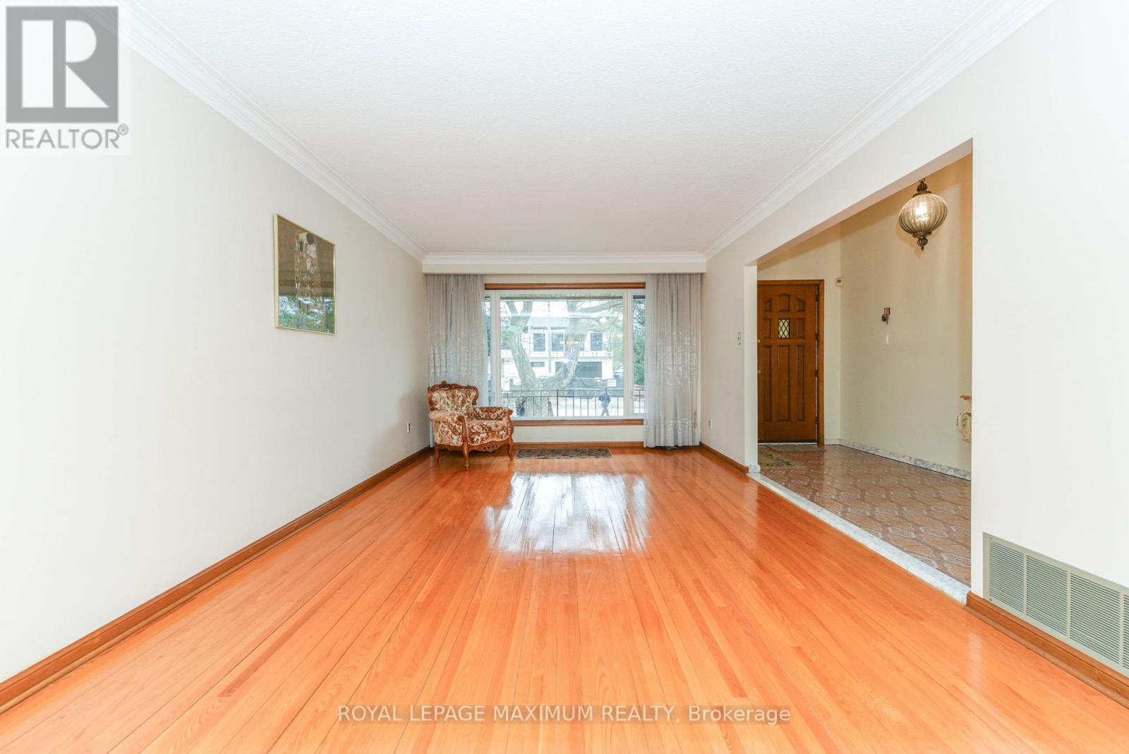 78 Roxaline Street, Toronto, Ontario  M9P 2Z2 - Photo 3 - W12913394