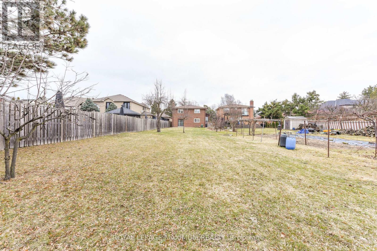 78 Roxaline Street, Toronto, Ontario  M9P 2Z2 - Photo 30 - W12913394