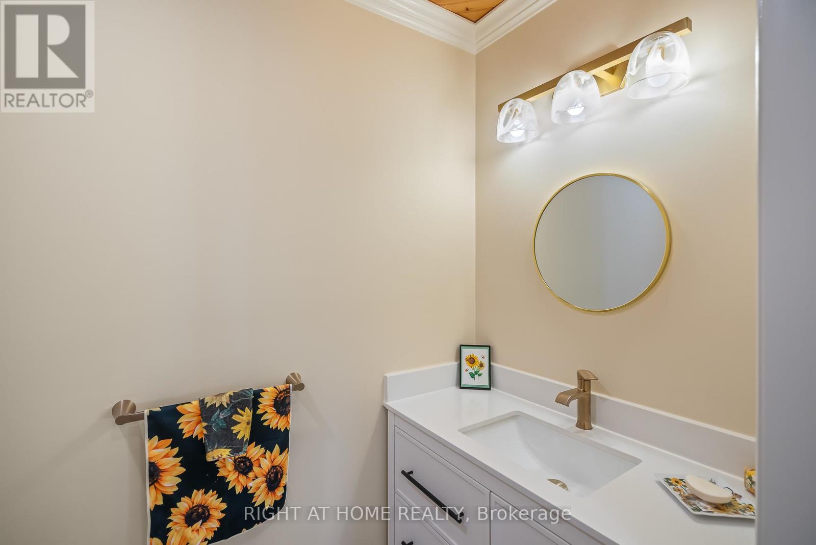 267 Victoria Street, Niagara-On-The-Lake, Ontario  L0S 1J0 - Photo 28 - X12605070