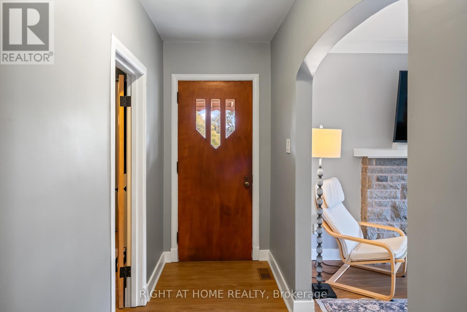 5201 Valley Way, Niagara Falls, Ontario  L2E 1X3 - Photo 8 - X12432823