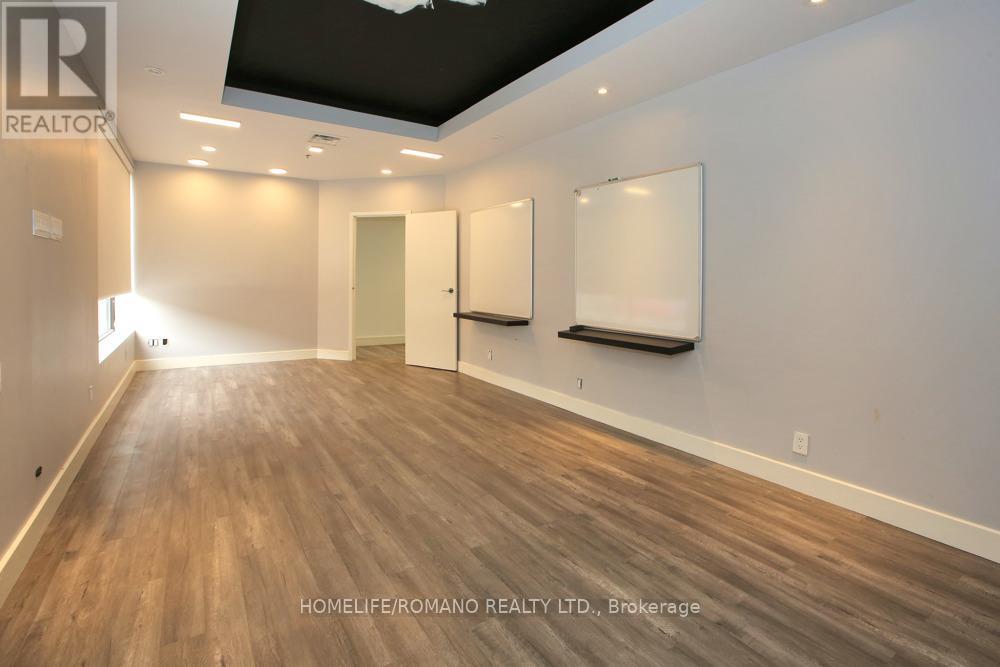 155 Caster Avenue, Vaughan (Pine Valley Business Park), Ontario  L4L 5Y8 - Photo 17 - N12916130