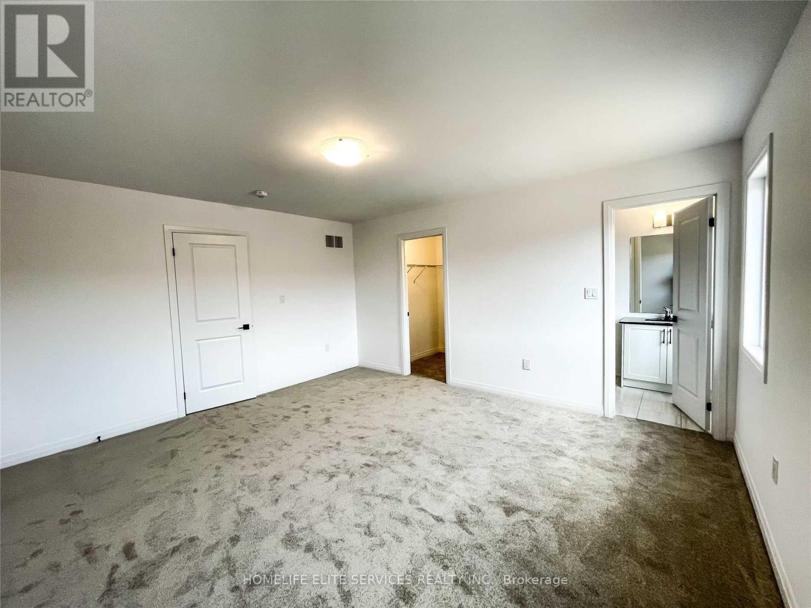 58 Fairlane Avenue, Barrie (Painswick South), Ontario  L9J 0M9 - Photo 16 - S12916118