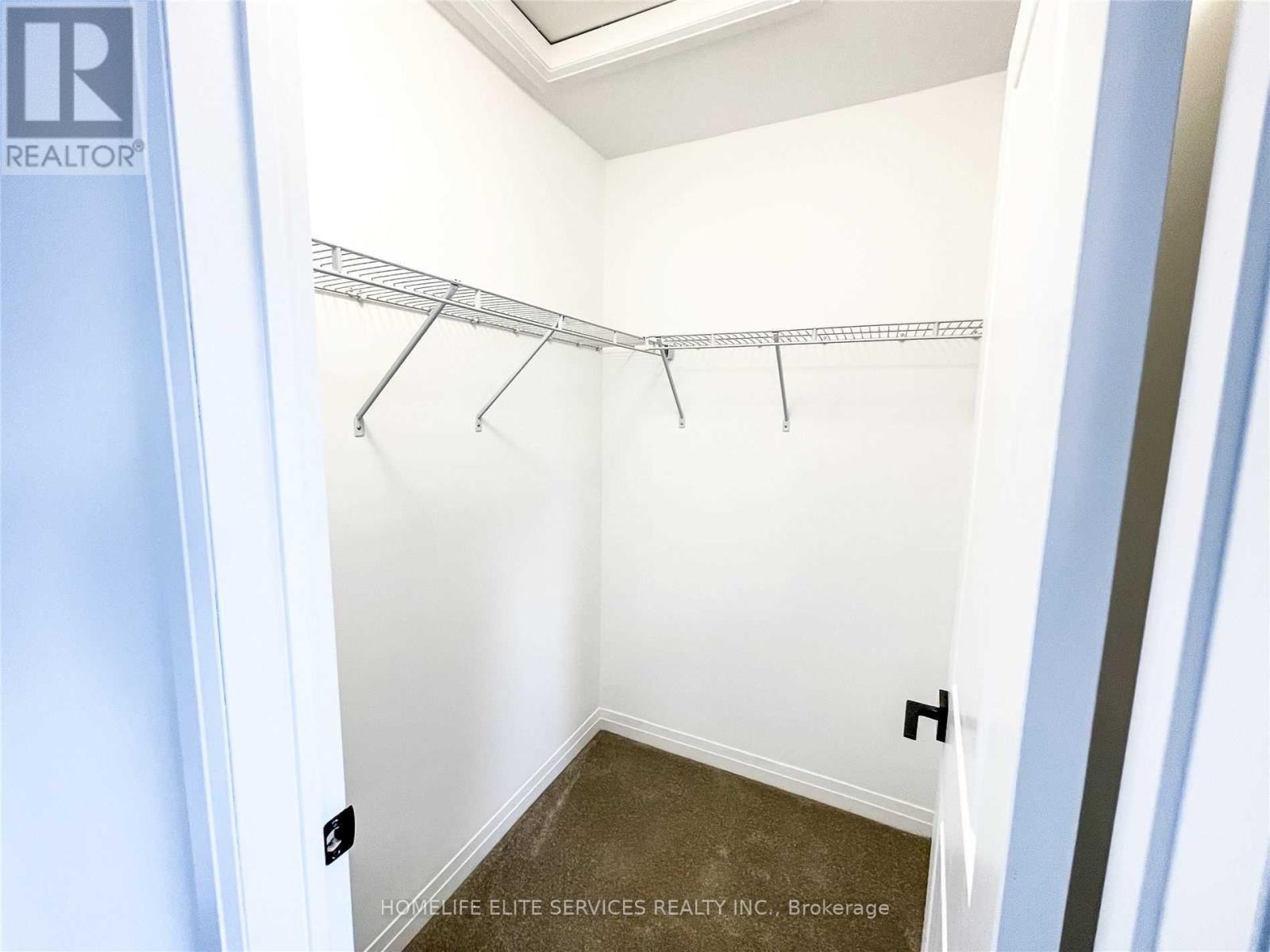 58 Fairlane Avenue, Barrie (Painswick South), Ontario  L9J 0M9 - Photo 18 - S12916118