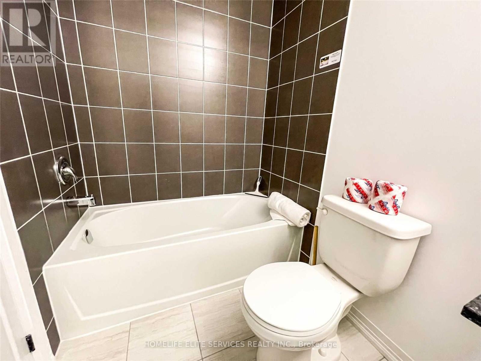 58 Fairlane Avenue, Barrie (Painswick South), Ontario  L9J 0M9 - Photo 21 - S12916118