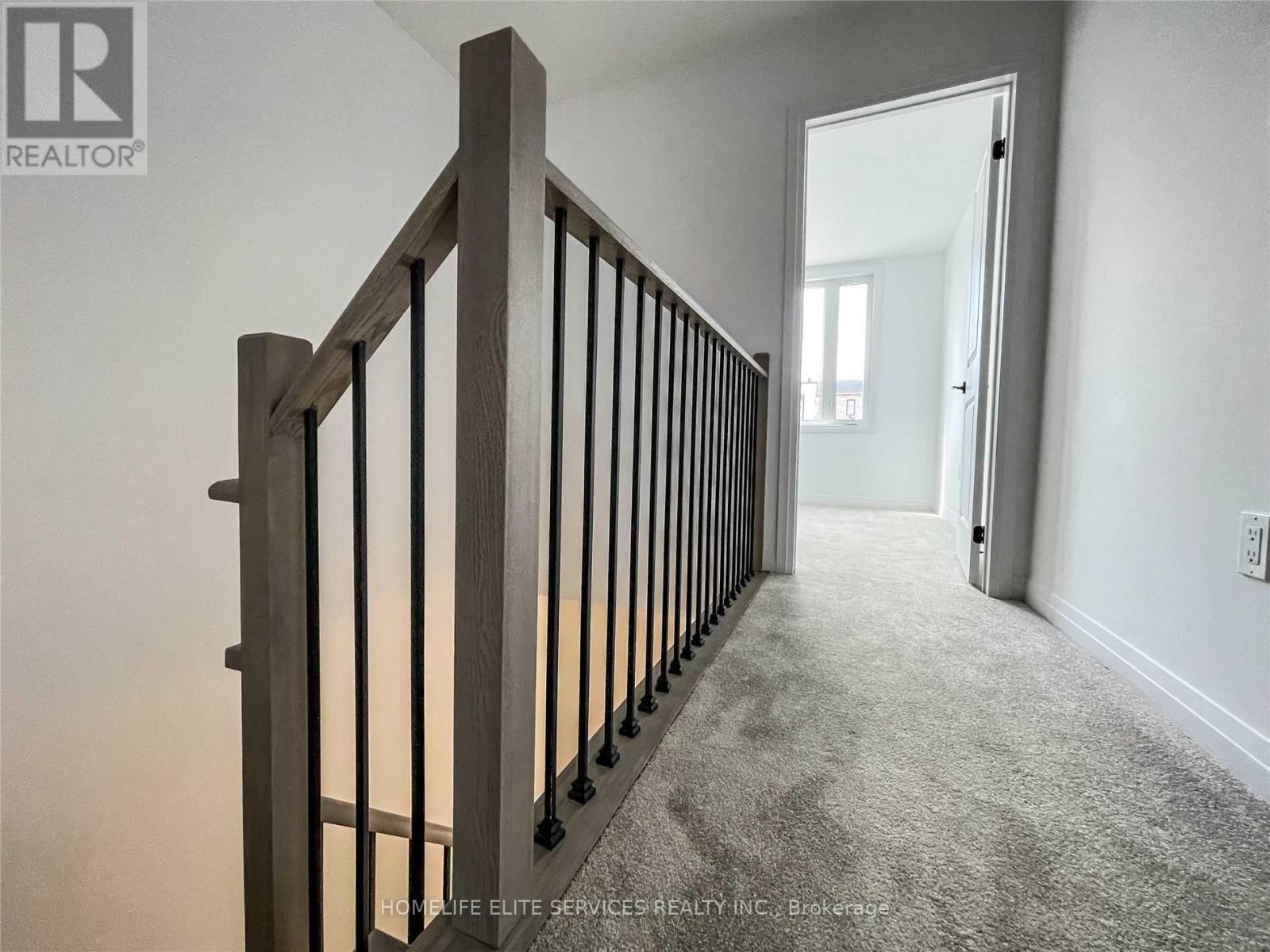 58 Fairlane Avenue, Barrie (Painswick South), Ontario  L9J 0M9 - Photo 22 - S12916118